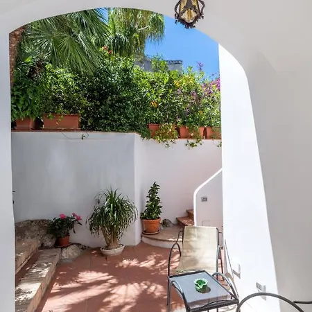 I Tre By Caprirooms Holiday home *