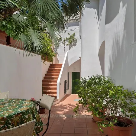 I Tre By Caprirooms Holiday home *