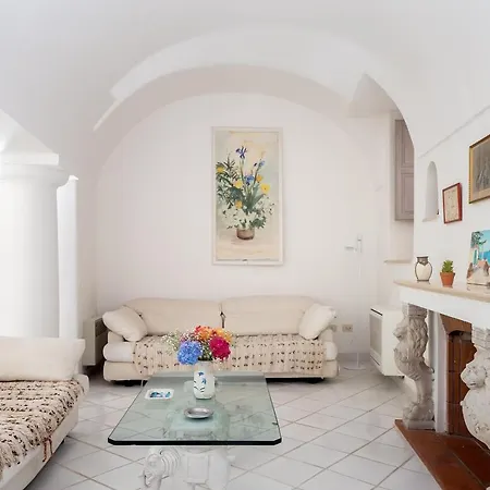 Holiday home I Tre By Caprirooms *