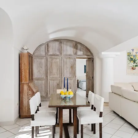 Holiday home I Tre By Caprirooms