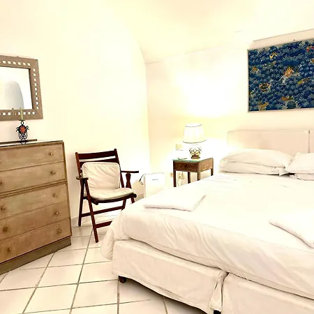 Holiday home I Tre By Caprirooms Capri