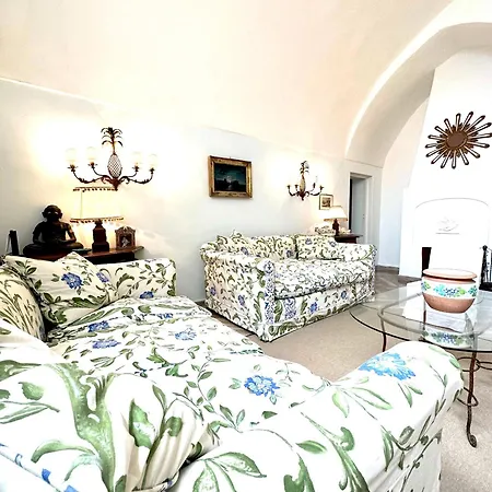 Holiday home I Tre By Caprirooms Capri